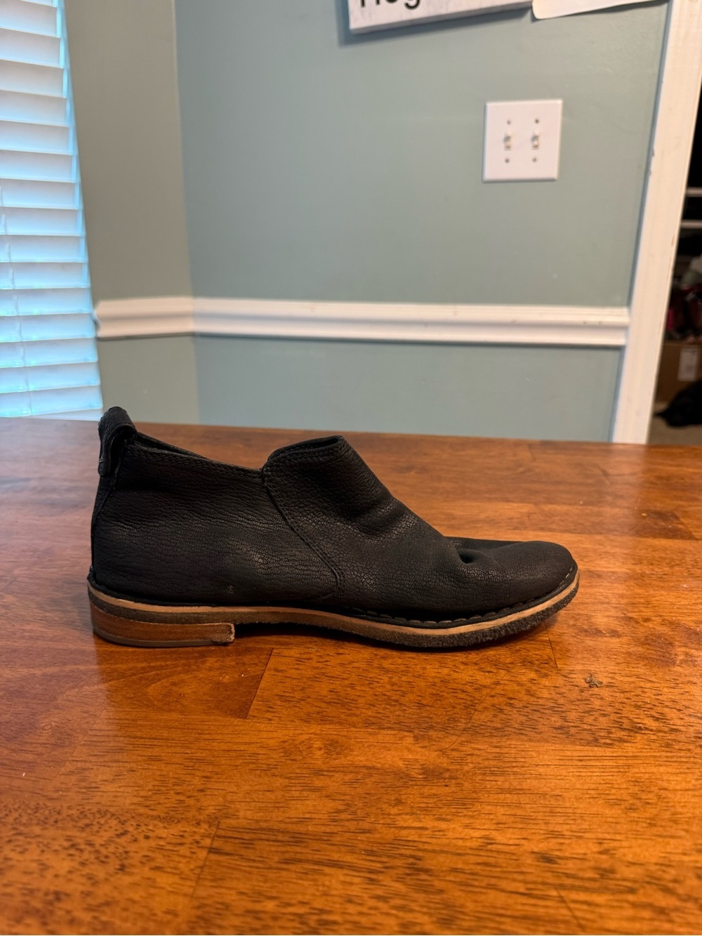 UGG Clementine Black Leather Side-Zip Ankle Boots Women's Size 9.5 chukka - Picture 2 of 12